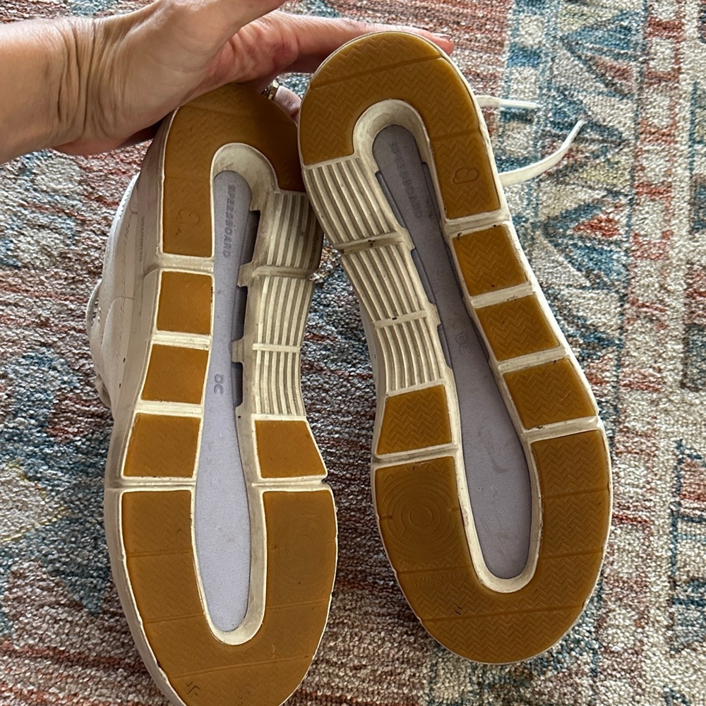 On Running THE ROGER CloudTec Cream Women’s Sneakers - Picture 4 of 4